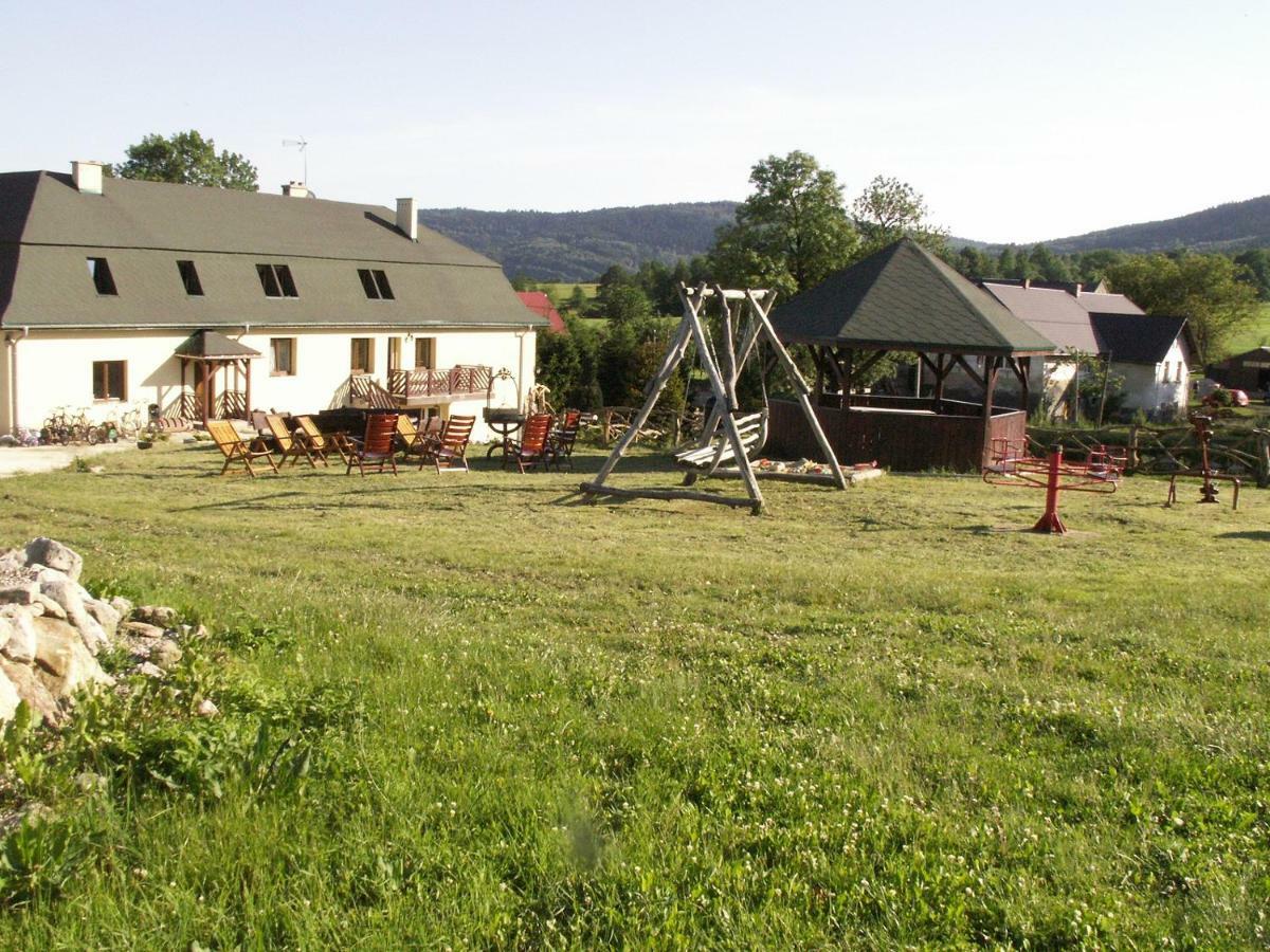 Agroturystyka Leszczynowy Dworek Ponikwa  外观 照片